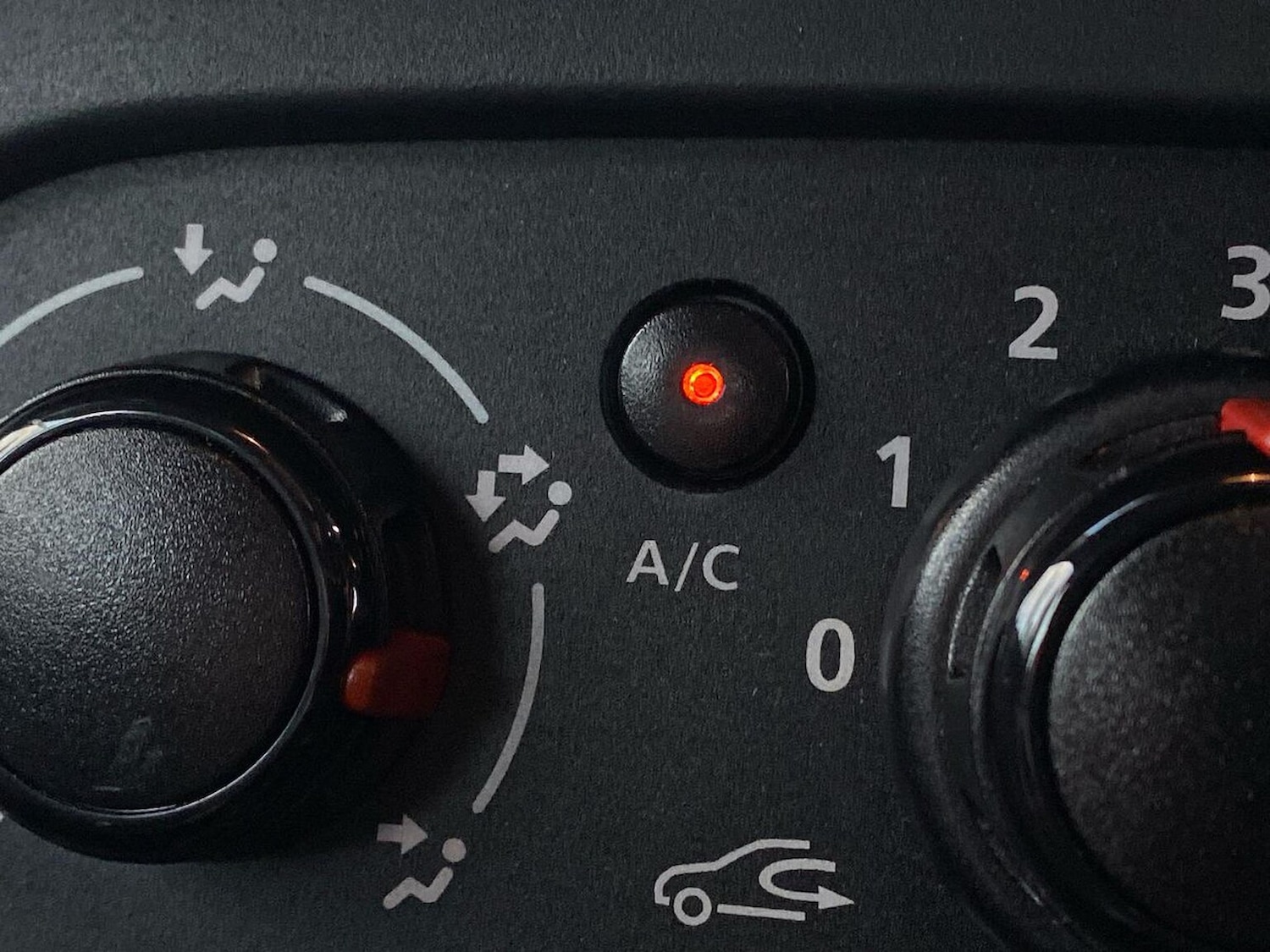 Used Dacia Sandero Stepway 2020 for sale - 77012386: Photo 24