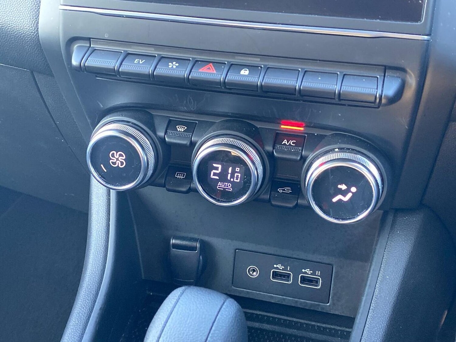 Used Renault Captur 2023 for sale - 78193564: Photo 14