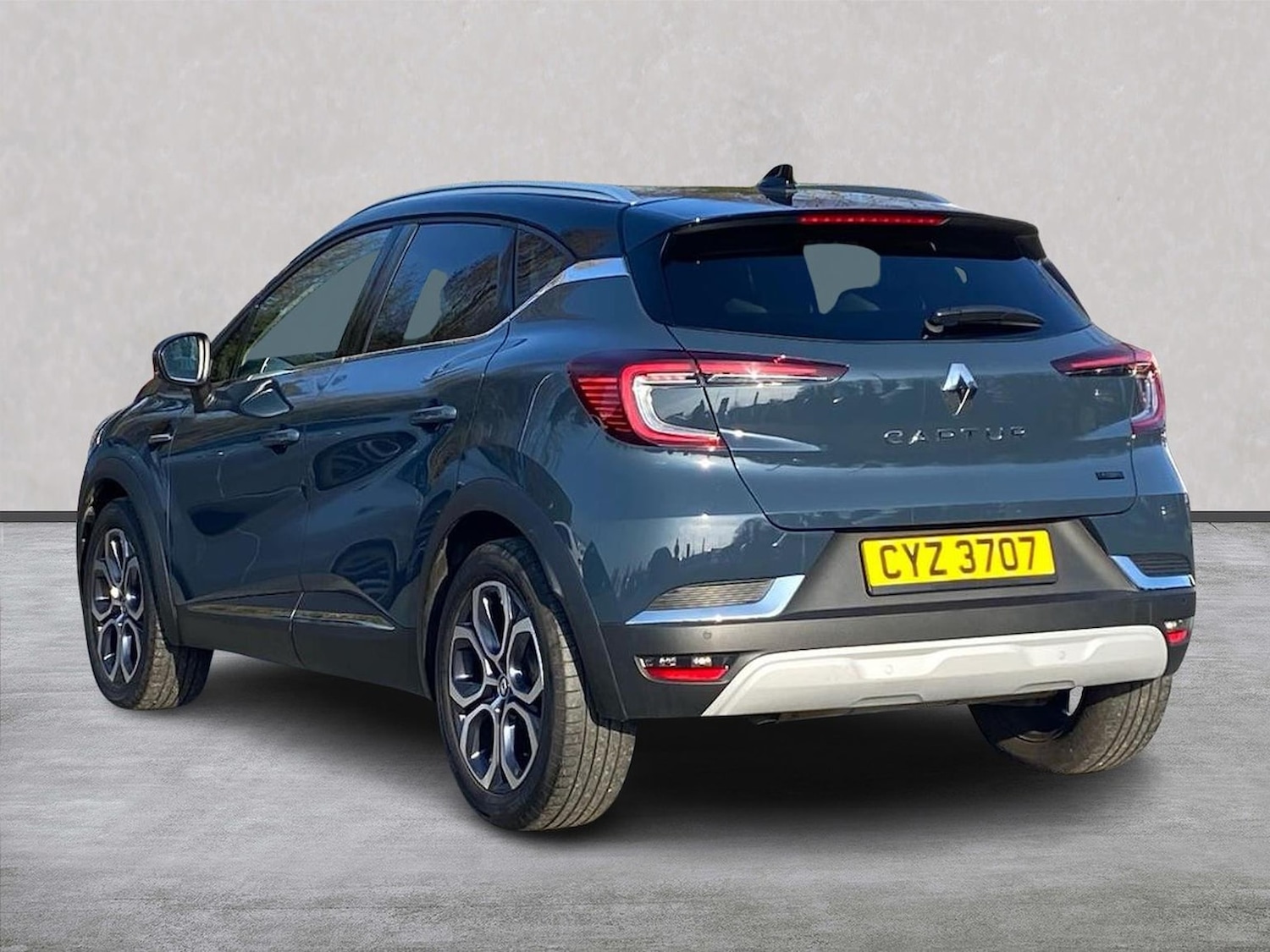 Used Renault Captur 2023 for sale - 78193564: Photo 4