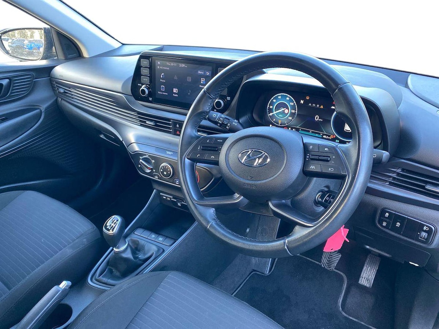 Used Hyundai i20 2023 for sale - 76741152: Photo 15