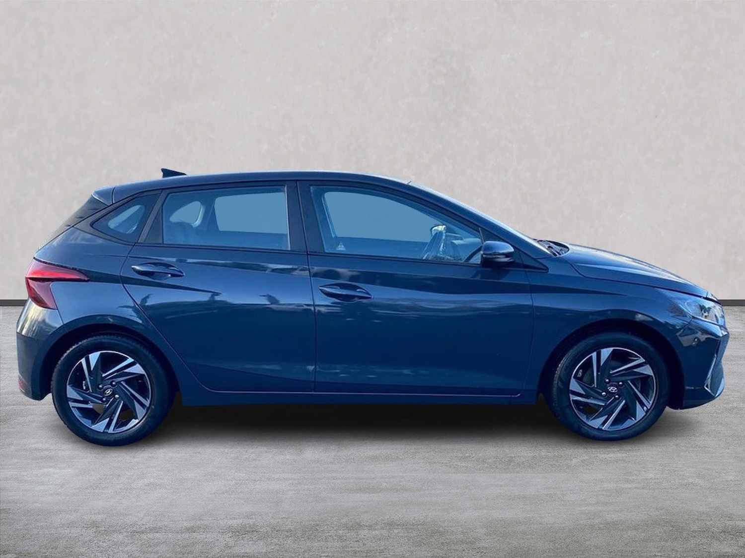 Used Hyundai i20 2023 for sale - 76741152: Photo 3