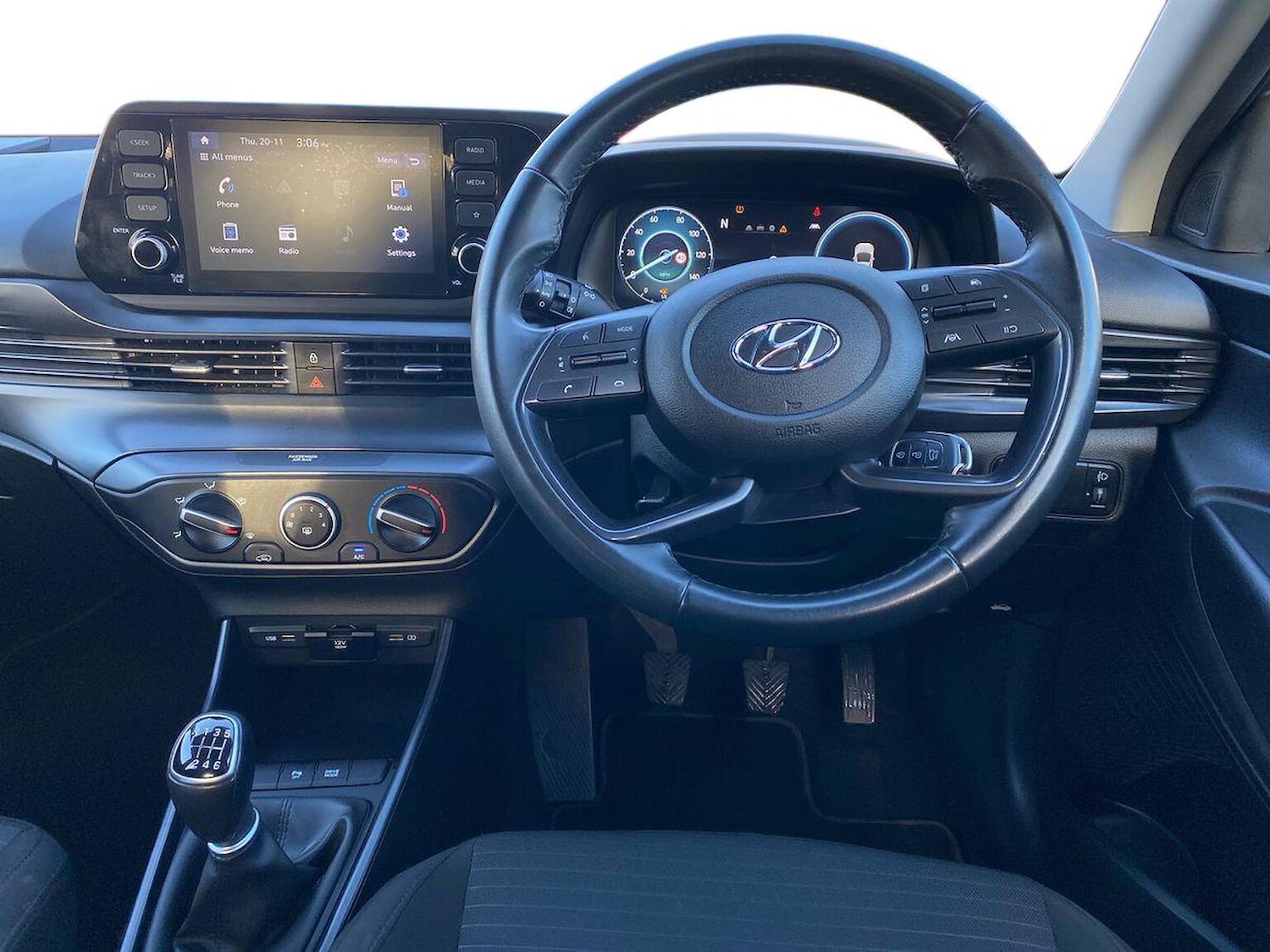 Used Hyundai i20 2023 for sale - 76741152: Photo 9