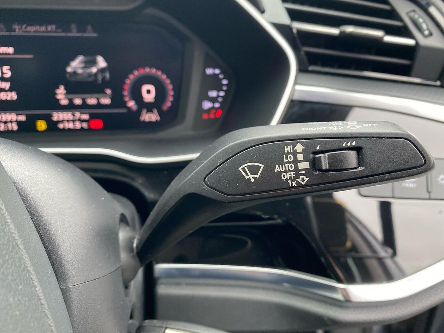 Used Audi Q3 2019 for sale - 76412512: Photo 28