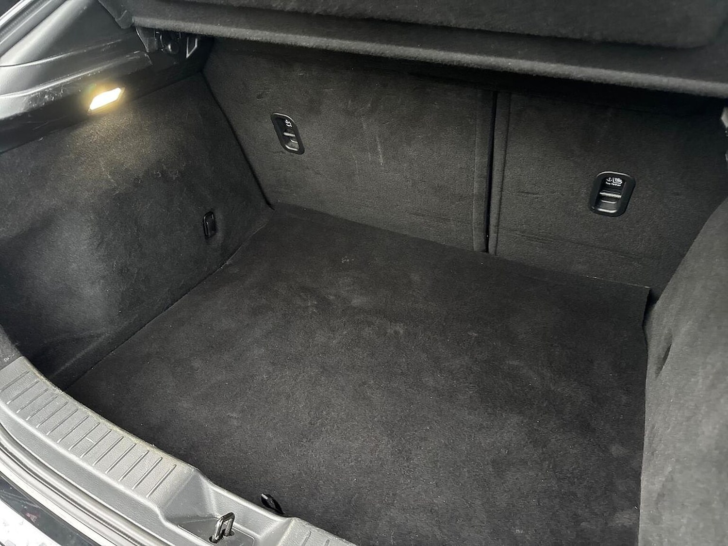 Used Mazda CX-30 2023 for sale - 76860070: Photo 17