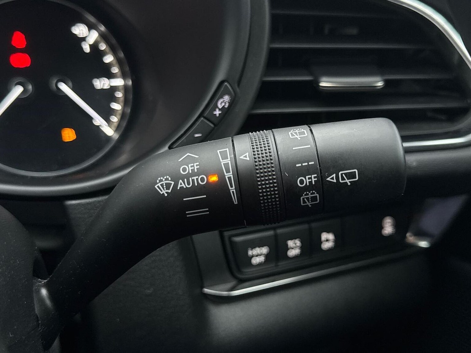 Used Mazda CX-30 2023 for sale - 76860070: Photo 27