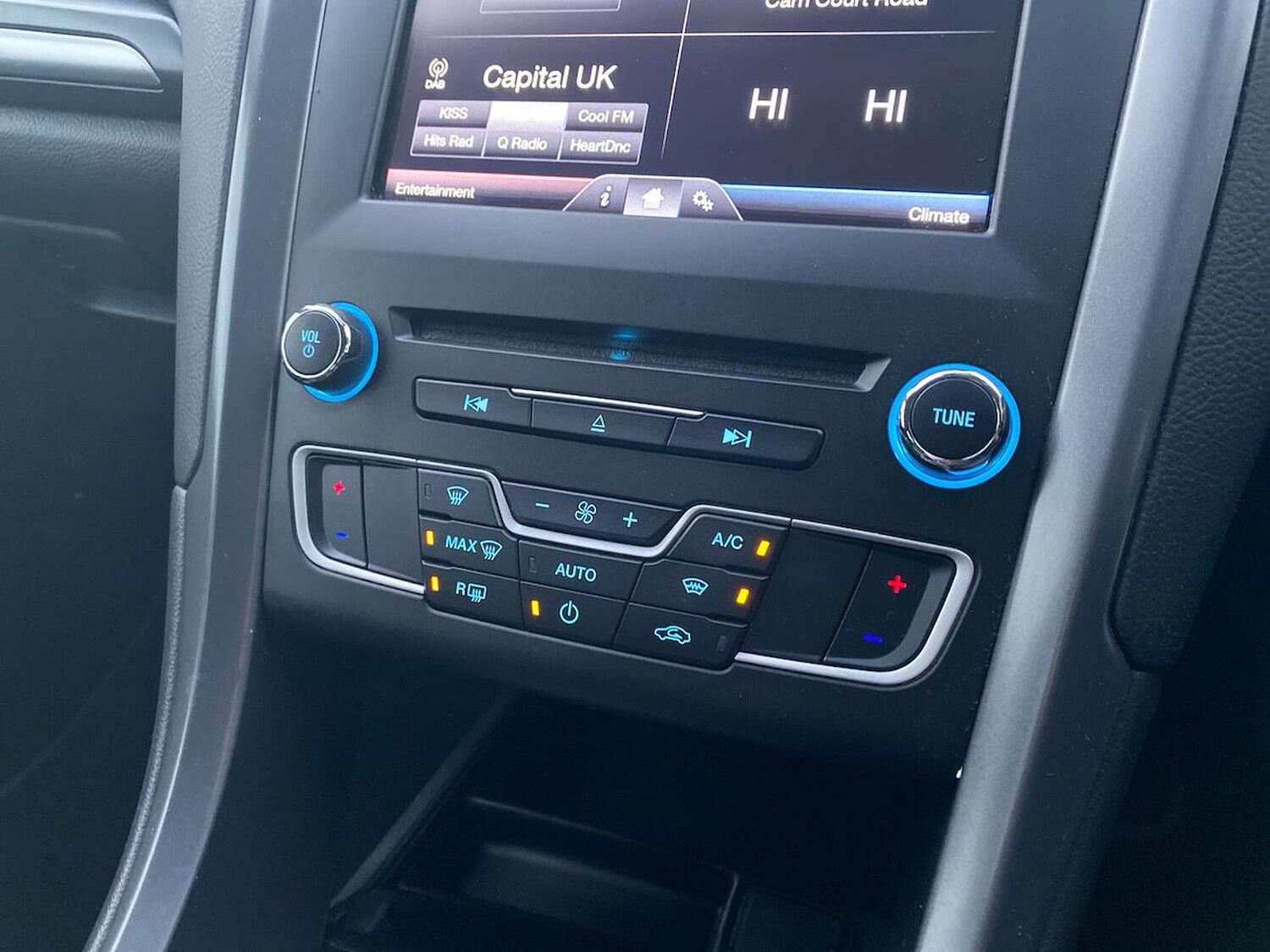 Used Ford Mondeo 2016 for sale - 76681681: Photo 12