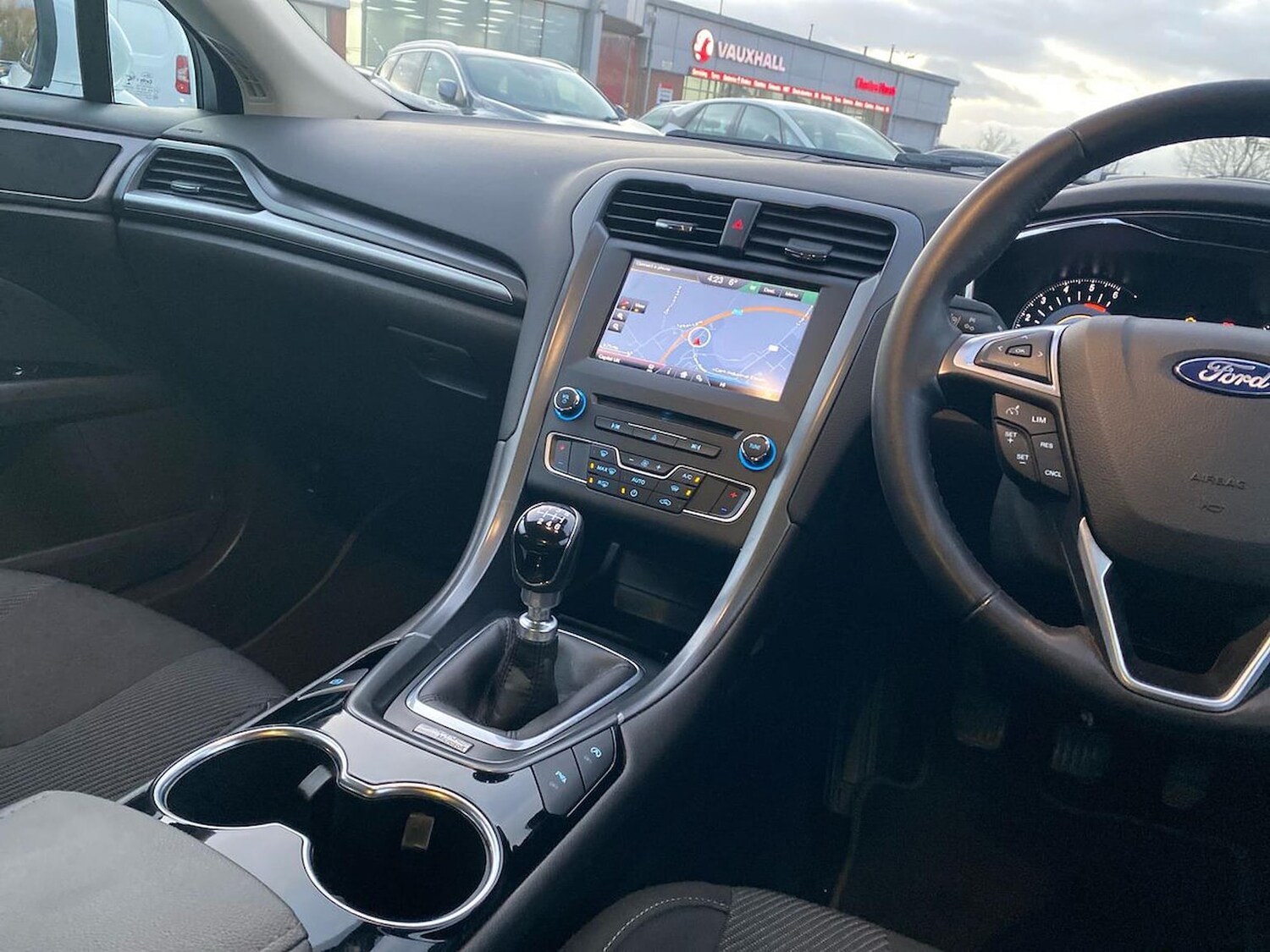 Used Ford Mondeo 2016 for sale - 76681681: Photo 13