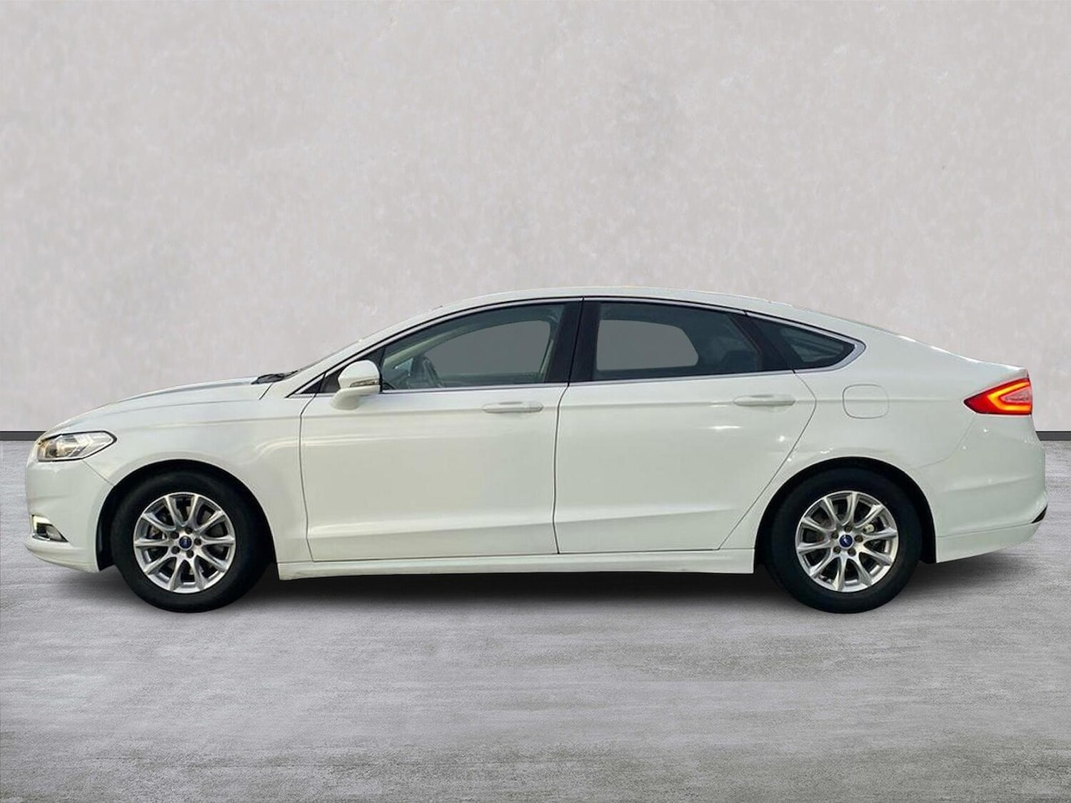 Used Ford Mondeo 2016 for sale - 76681681: Photo 19