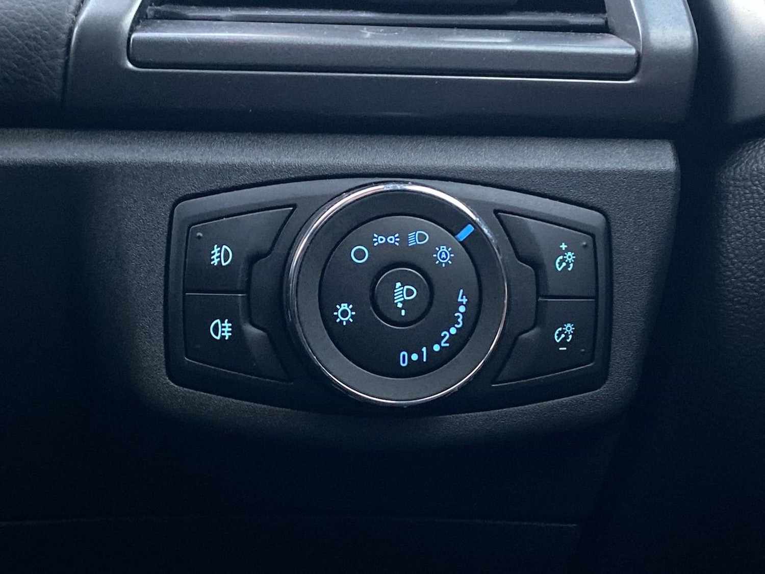 Used Ford Mondeo 2016 for sale - 76681681: Photo 25