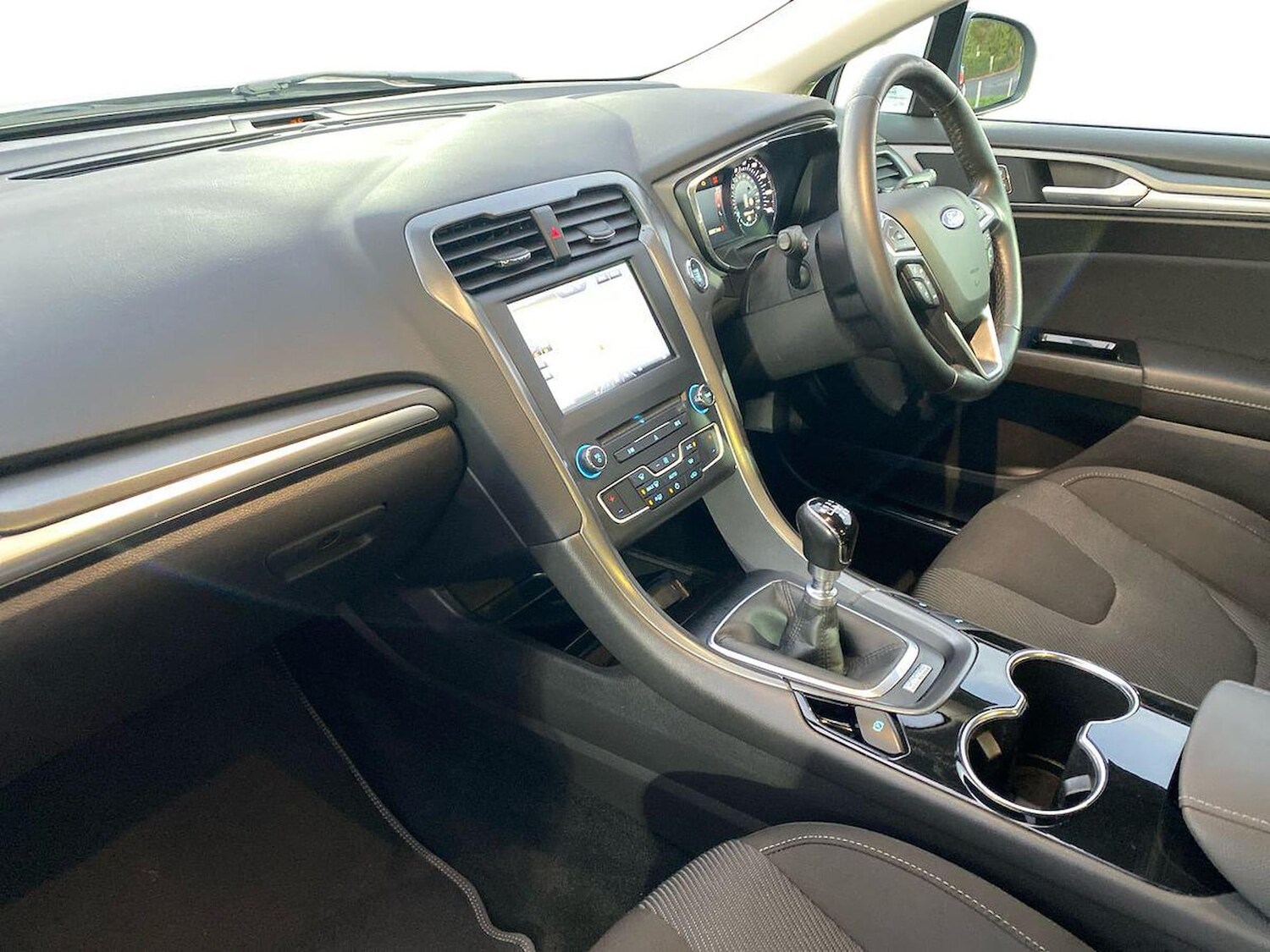 Used Ford Mondeo 2016 for sale - 76681681: Photo 7