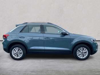 Used Volkswagen T-Roc 2022 for sale - 75435576: Photo