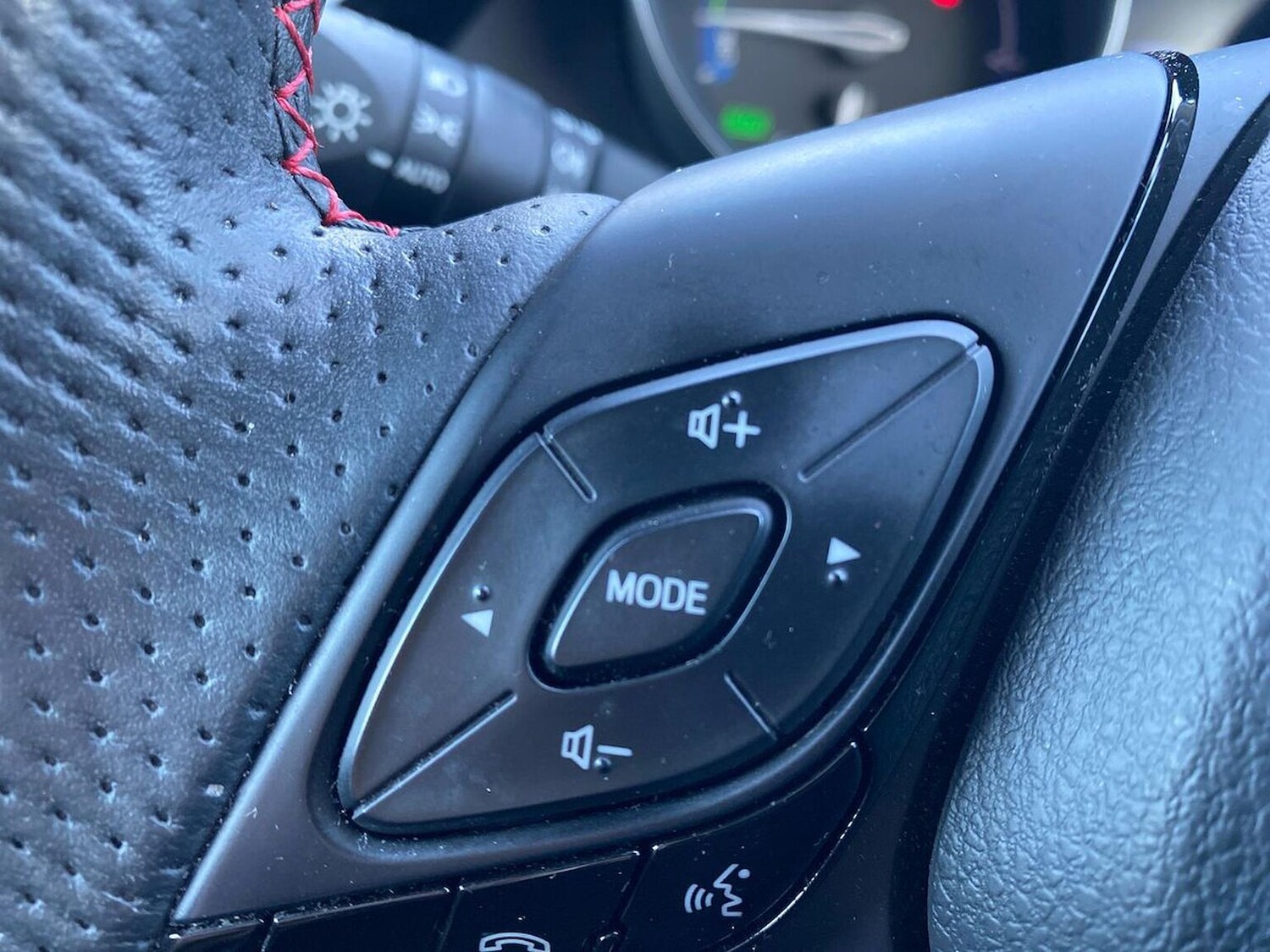 Used Toyota C-HR 2023 for sale - 78176487: Photo 29