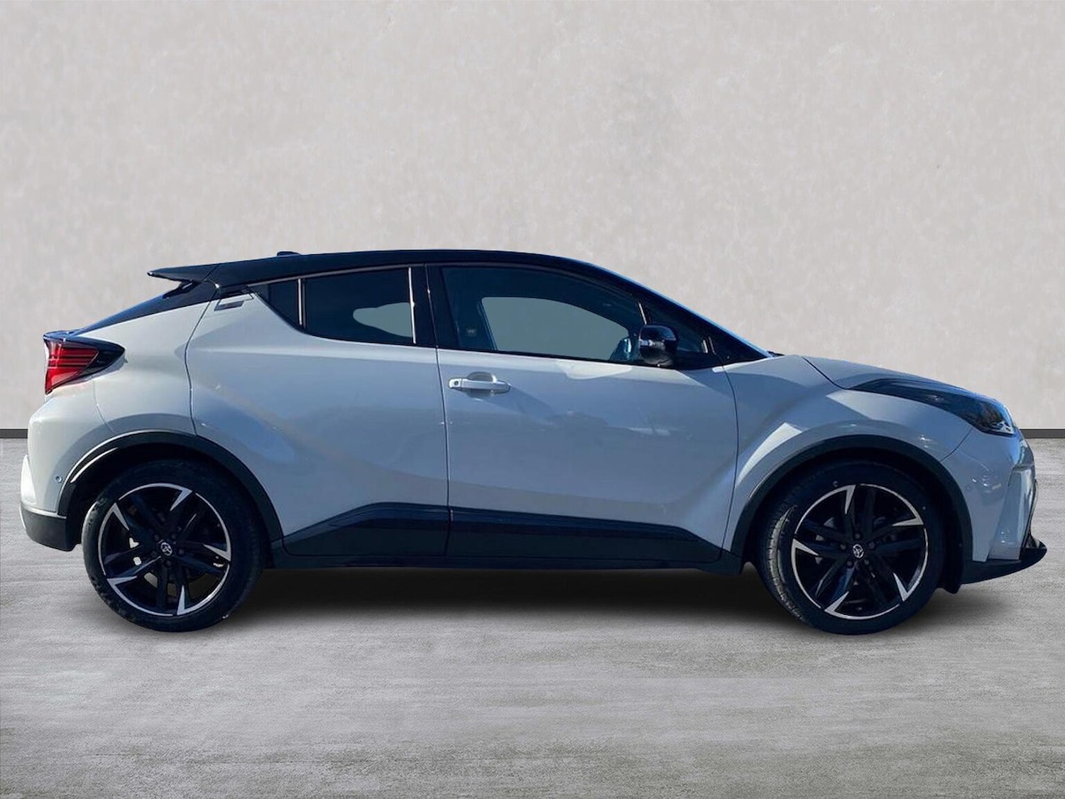 Used Toyota C-HR 2023 for sale - 78176487: Photo 5