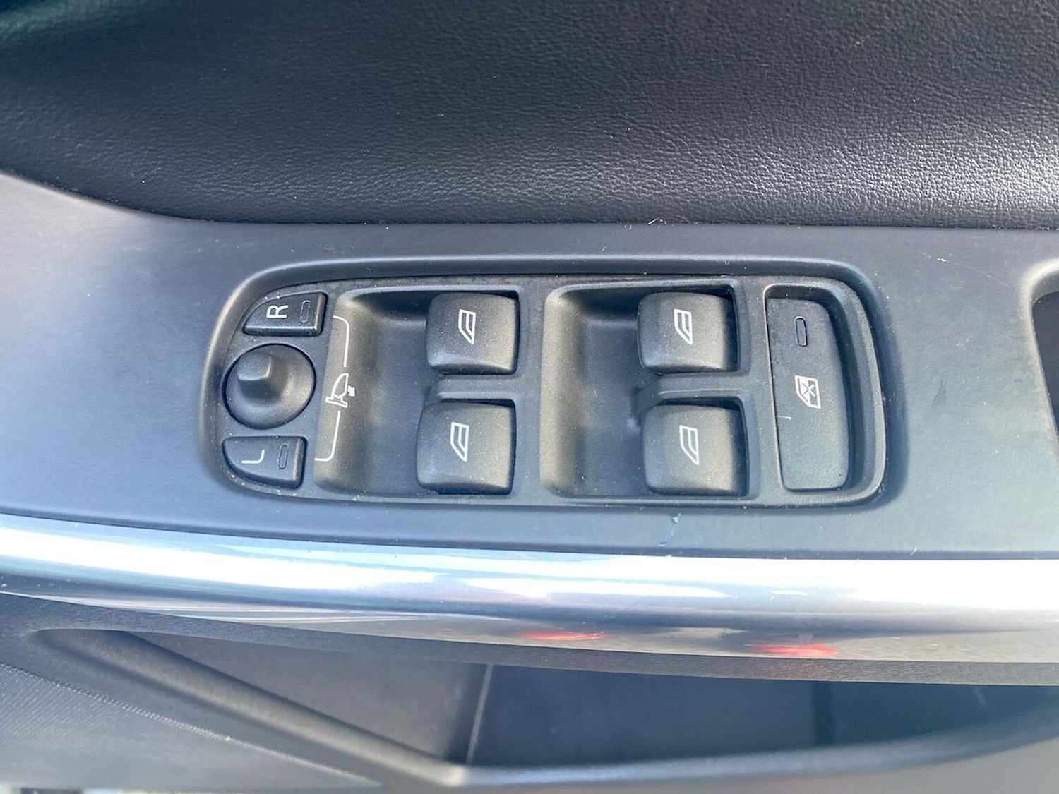 Used Volvo XC60 2017 for sale - 77759326: Photo 21