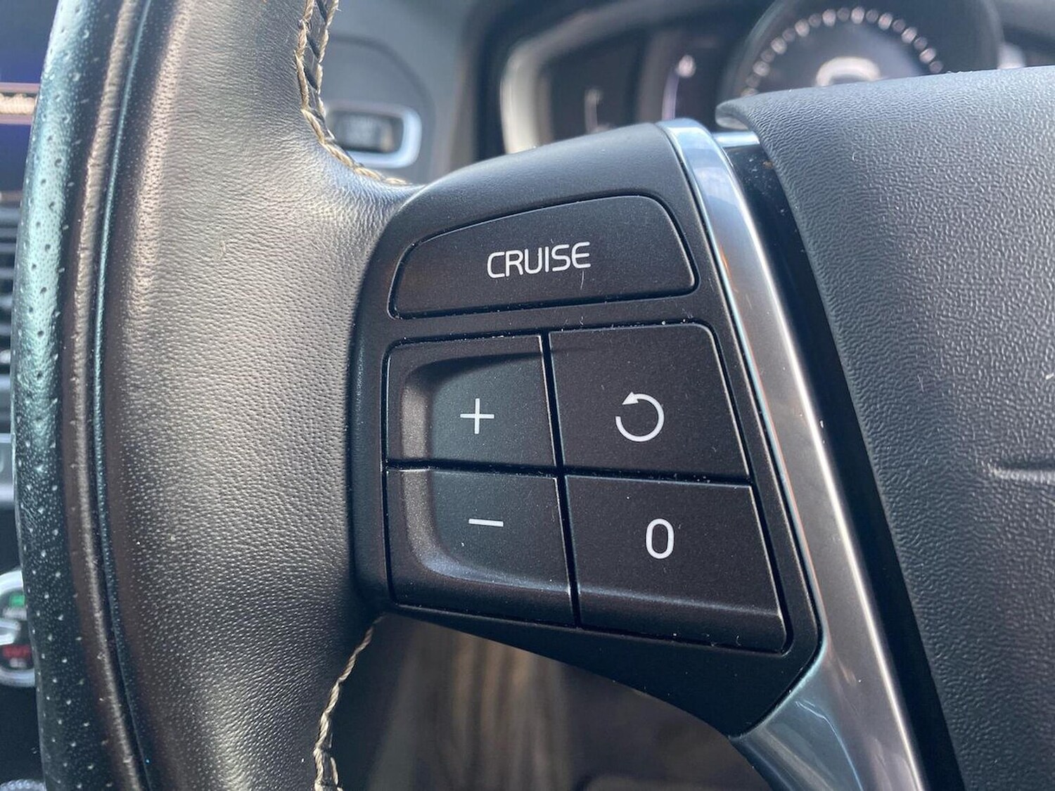 Used Volvo XC60 2017 for sale - 77759326: Photo 26