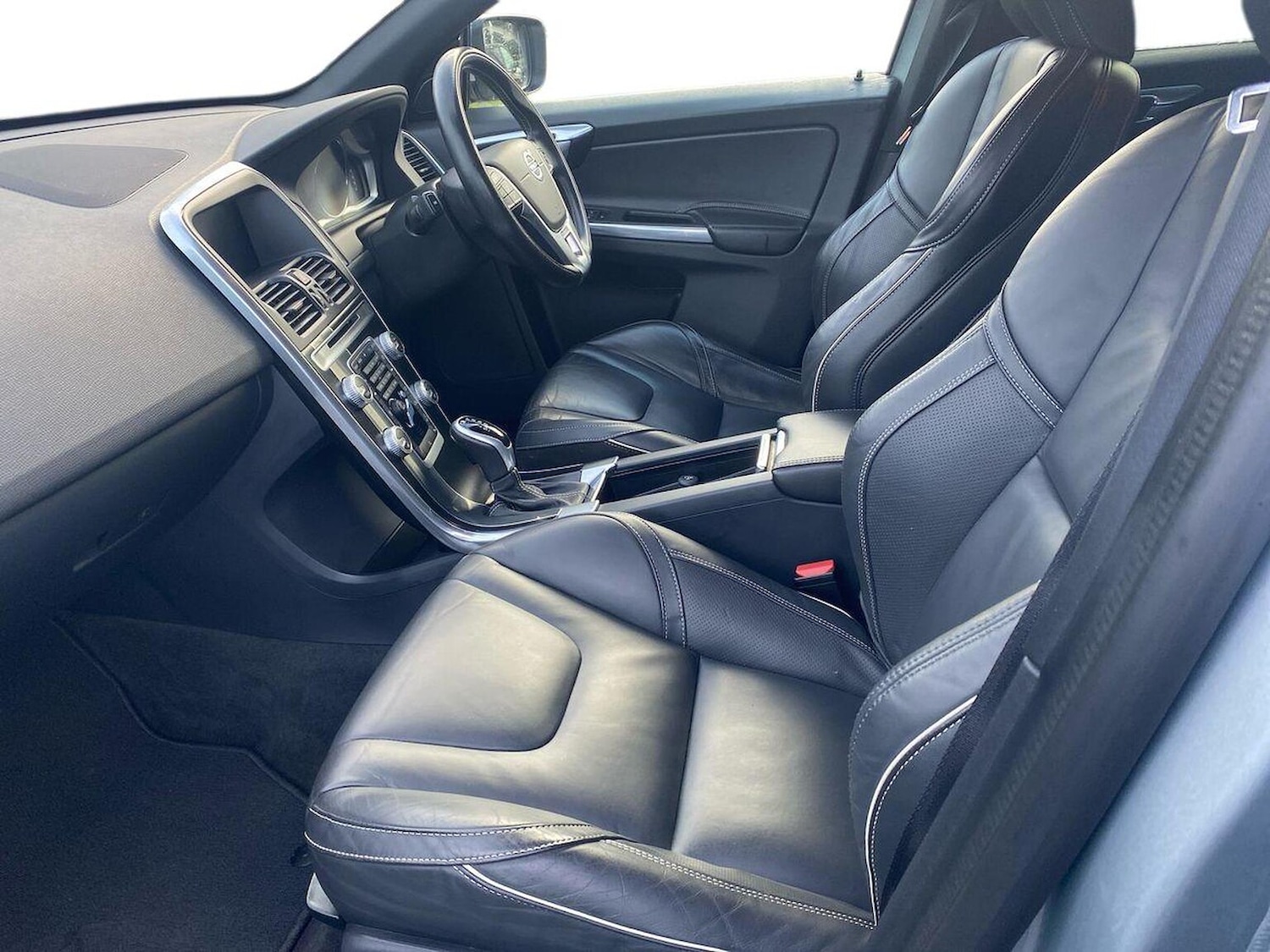 Used Volvo XC60 2017 for sale - 77759326: Photo 7