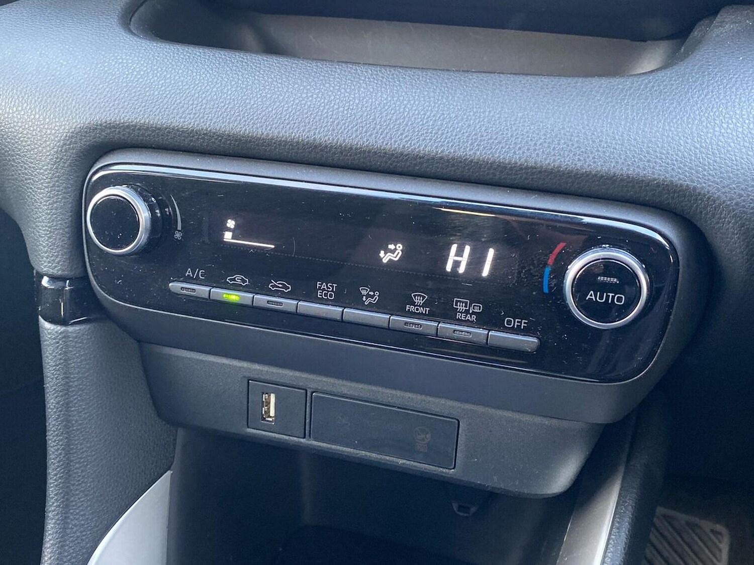 Used Toyota Yaris 2023 for sale - 77488155: Photo 12