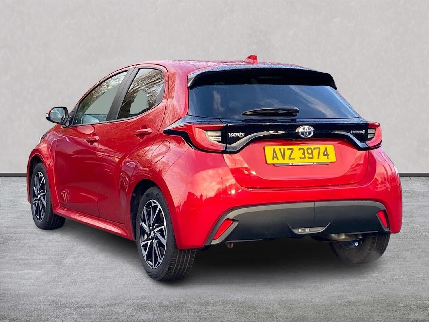 Used Toyota Yaris 2023 for sale - 77488155: Photo 2