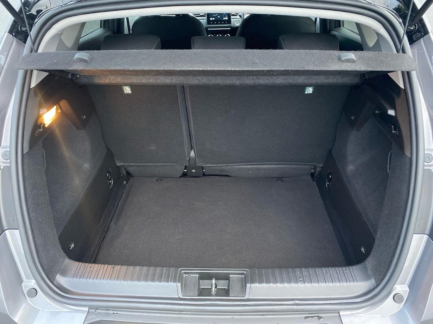 Used Renault Captur 2023 for sale - 76437245: Photo 17