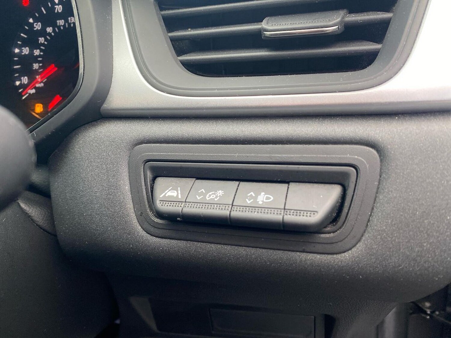 Used Renault Captur 2023 for sale - 76437245: Photo 25