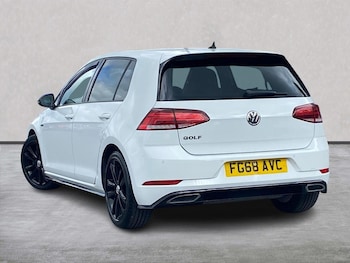 Used Volkswagen Golf 2018 for sale - 78897677: Photo