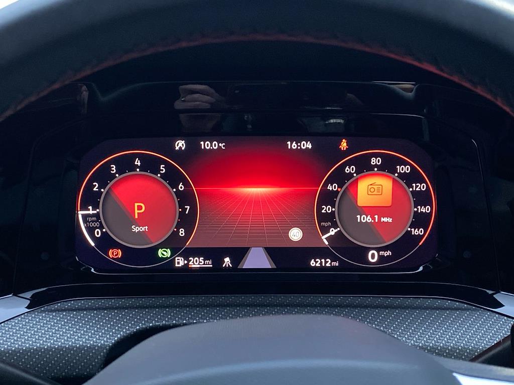 Used Volkswagen Golf 2024 for sale - 76904982: Photo 10