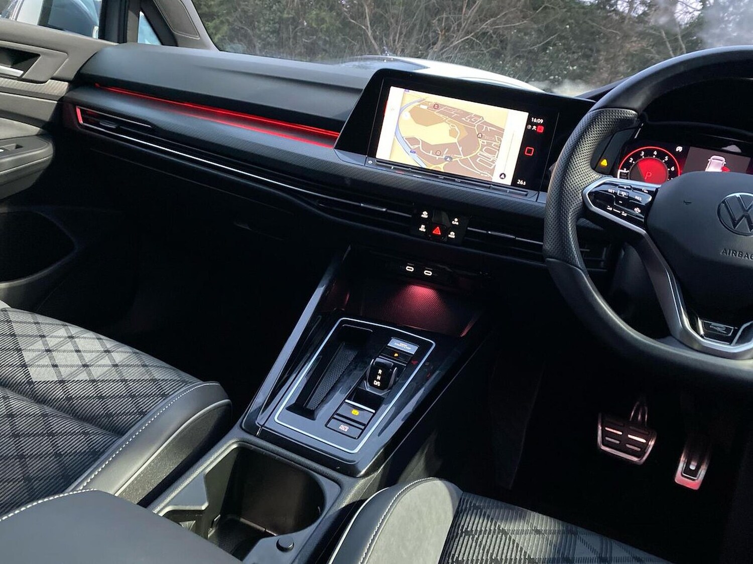 Used Volkswagen Golf 2024 for sale - 76904982: Photo 13