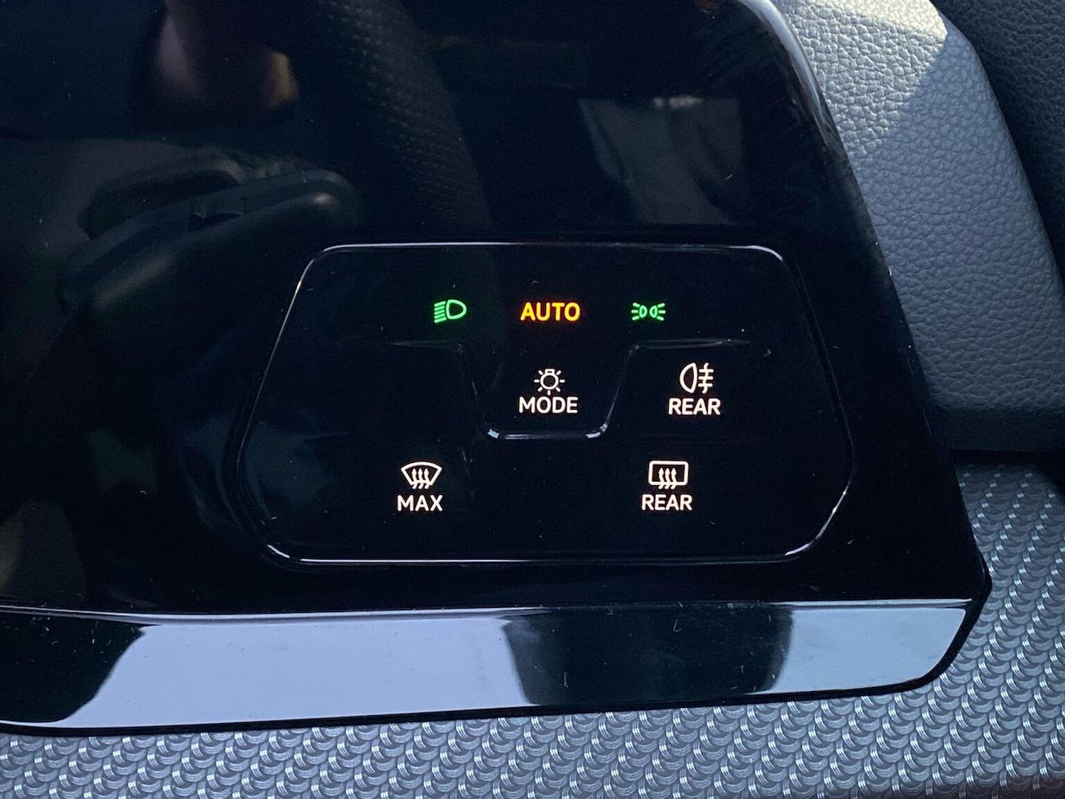 Used Volkswagen Golf 2024 for sale - 76904982: Photo 25