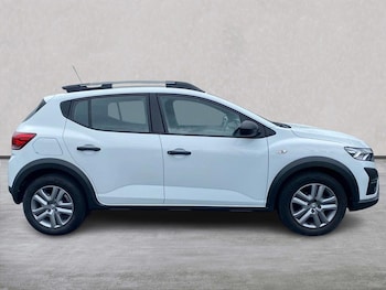Used Dacia Sandero Stepway 2022 for sale - 78982830: Photo