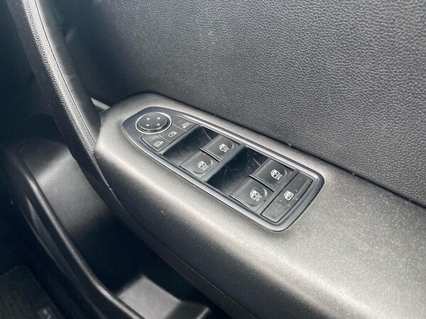 Used Renault Captur 2020 for sale - 76253672: Photo 21