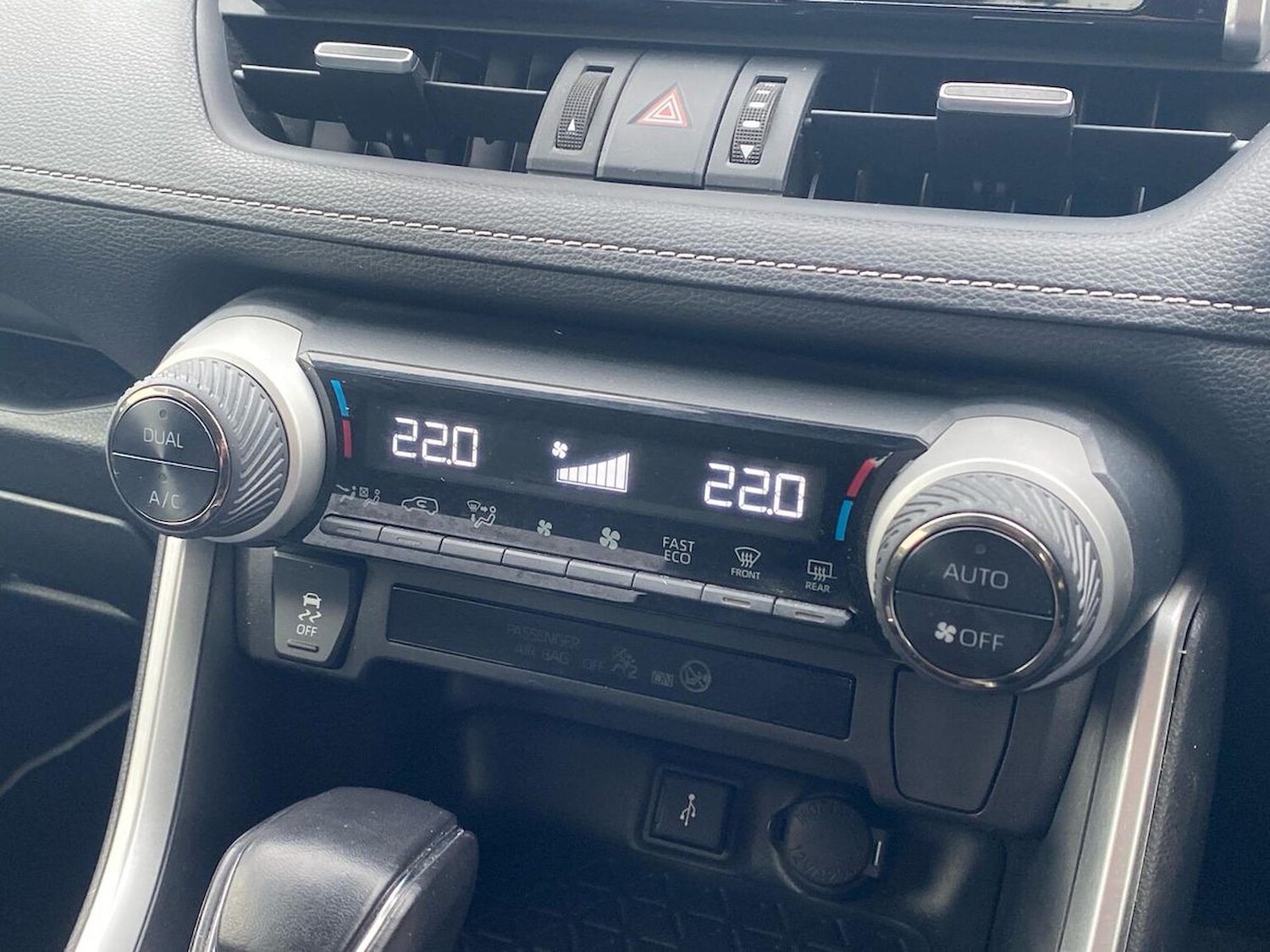 Used Toyota RAV4 2022 for sale - 76436535: Photo 12