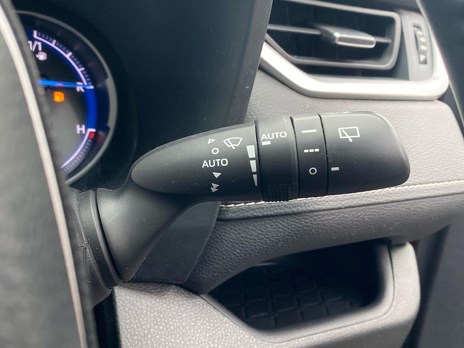 Used Toyota RAV4 2022 for sale - 76436535: Photo 27