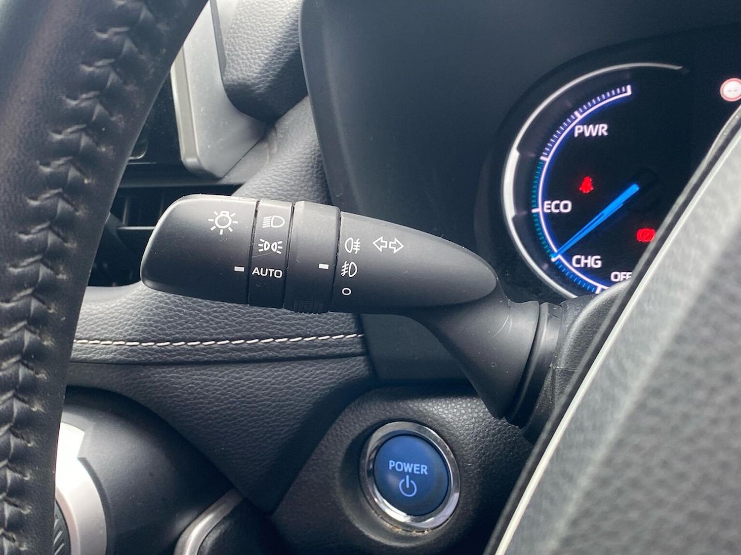 Used Toyota RAV4 2022 for sale - 76436535: Photo 28