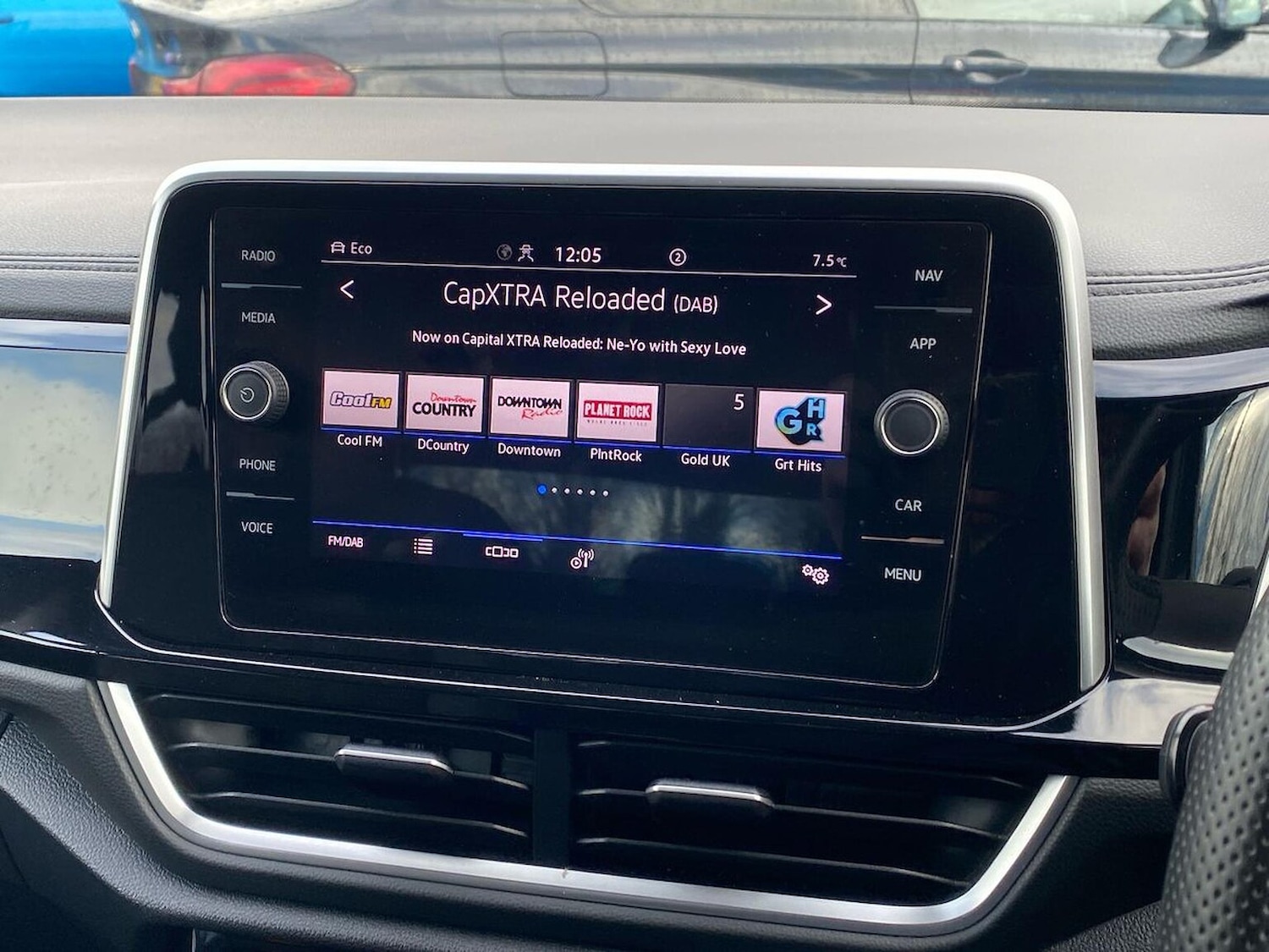 Used Volkswagen T-Roc 2022 for sale - 77676338: Photo 11