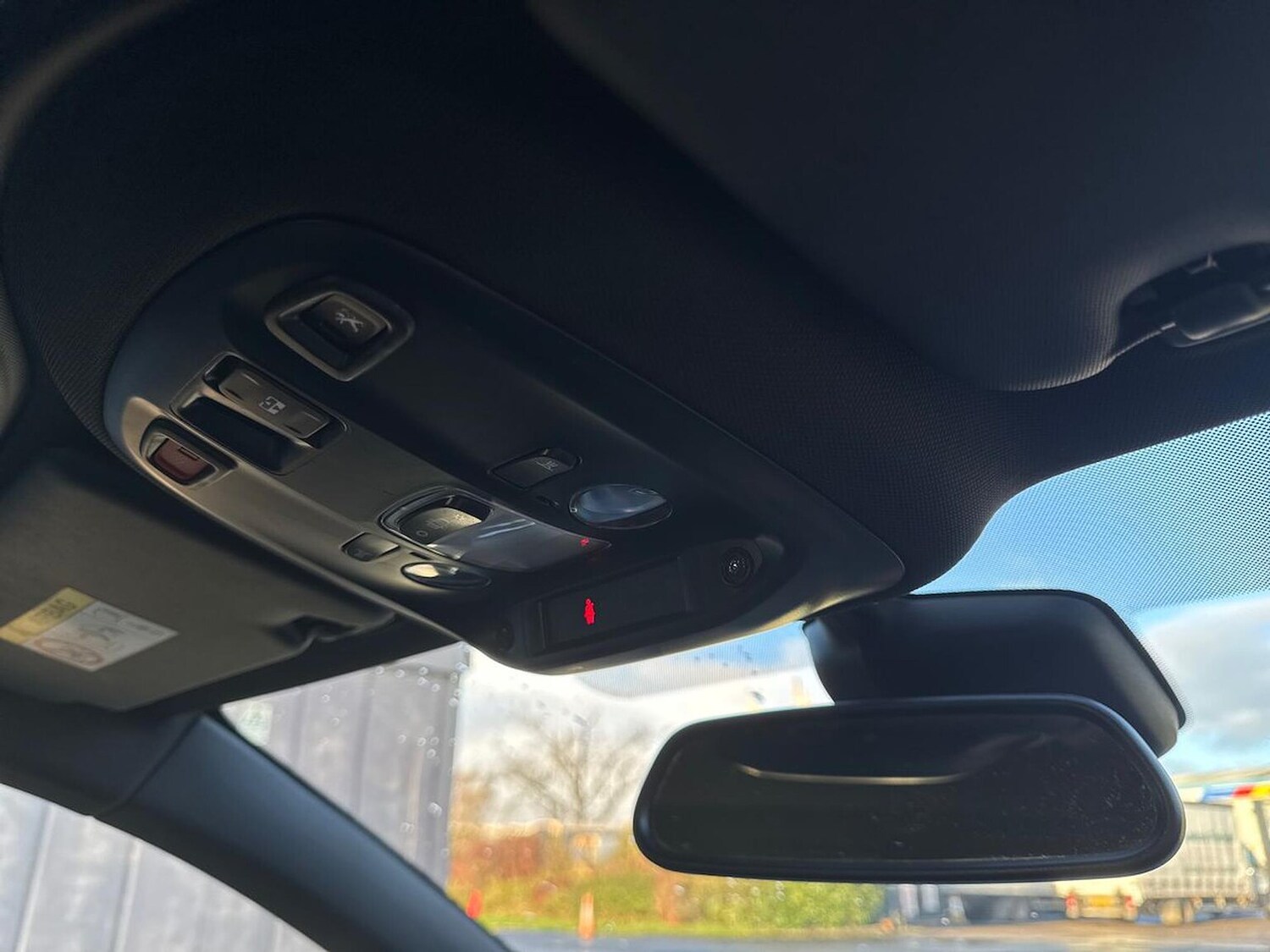 Used Peugeot 308 2018 for sale - 76637776: Photo 14