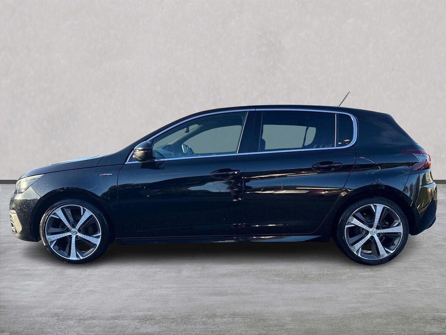 Used Peugeot 308 2018 for sale - 76637776: Photo 19