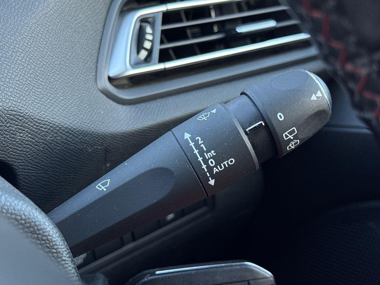 Used Peugeot 308 2018 for sale - 76637776: Photo 28