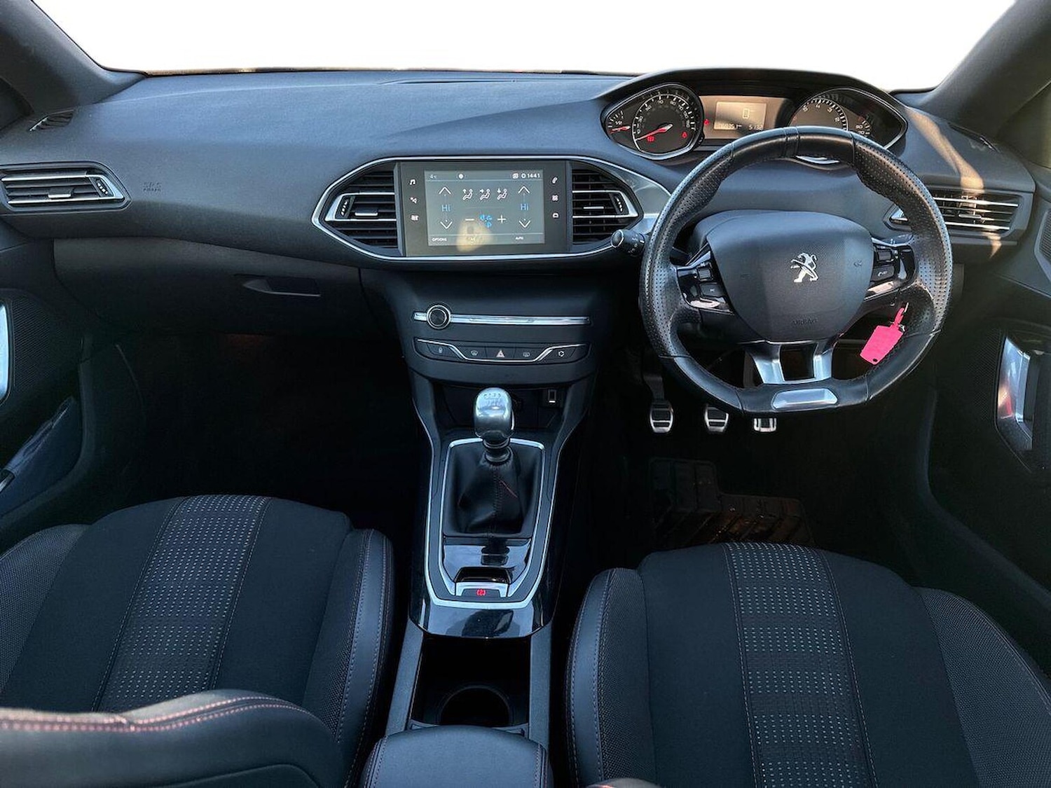 Used Peugeot 308 2018 for sale - 76637776: Photo 8