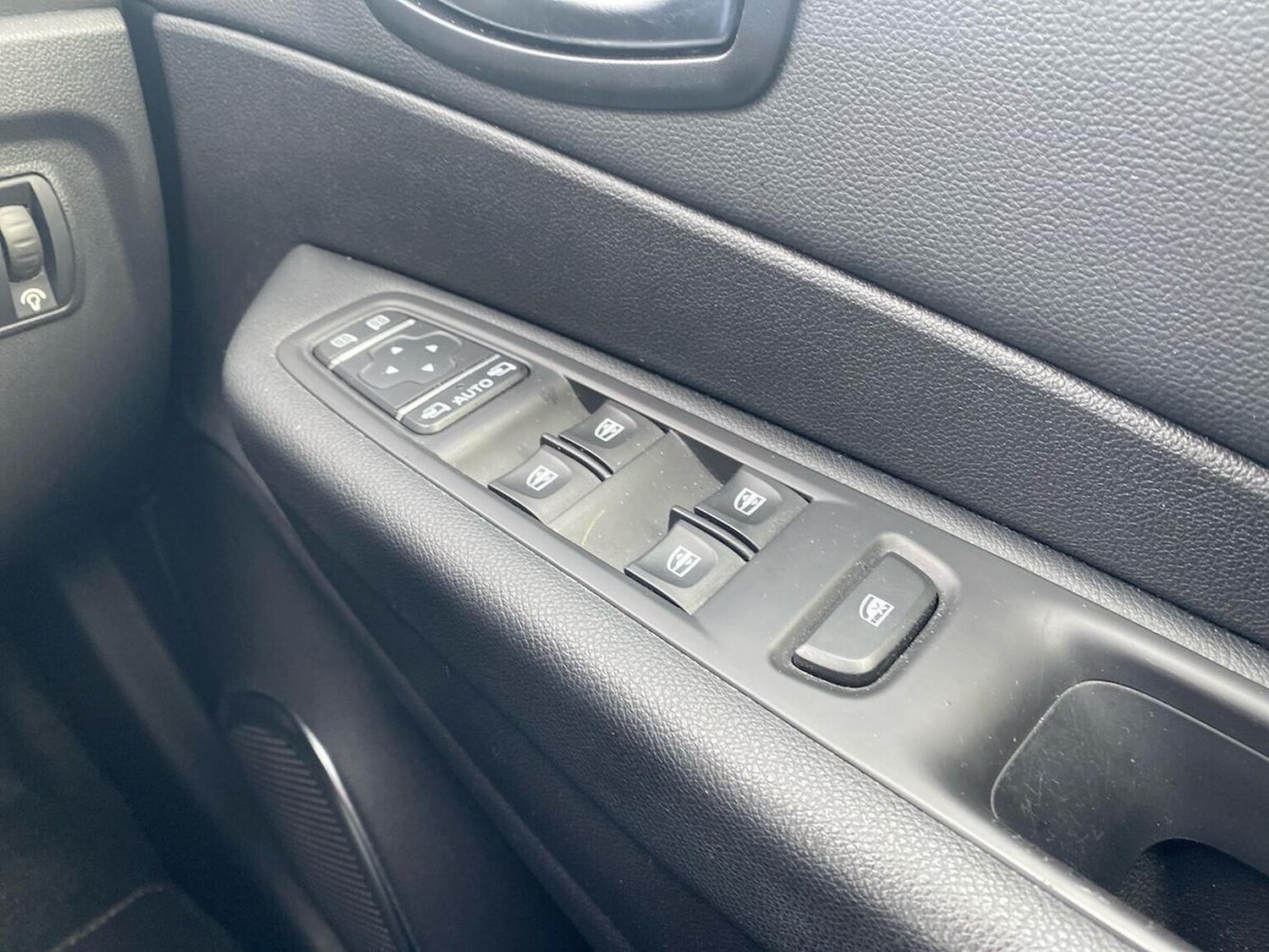 Used Renault Captur 2017 for sale - 78193635: Photo 23