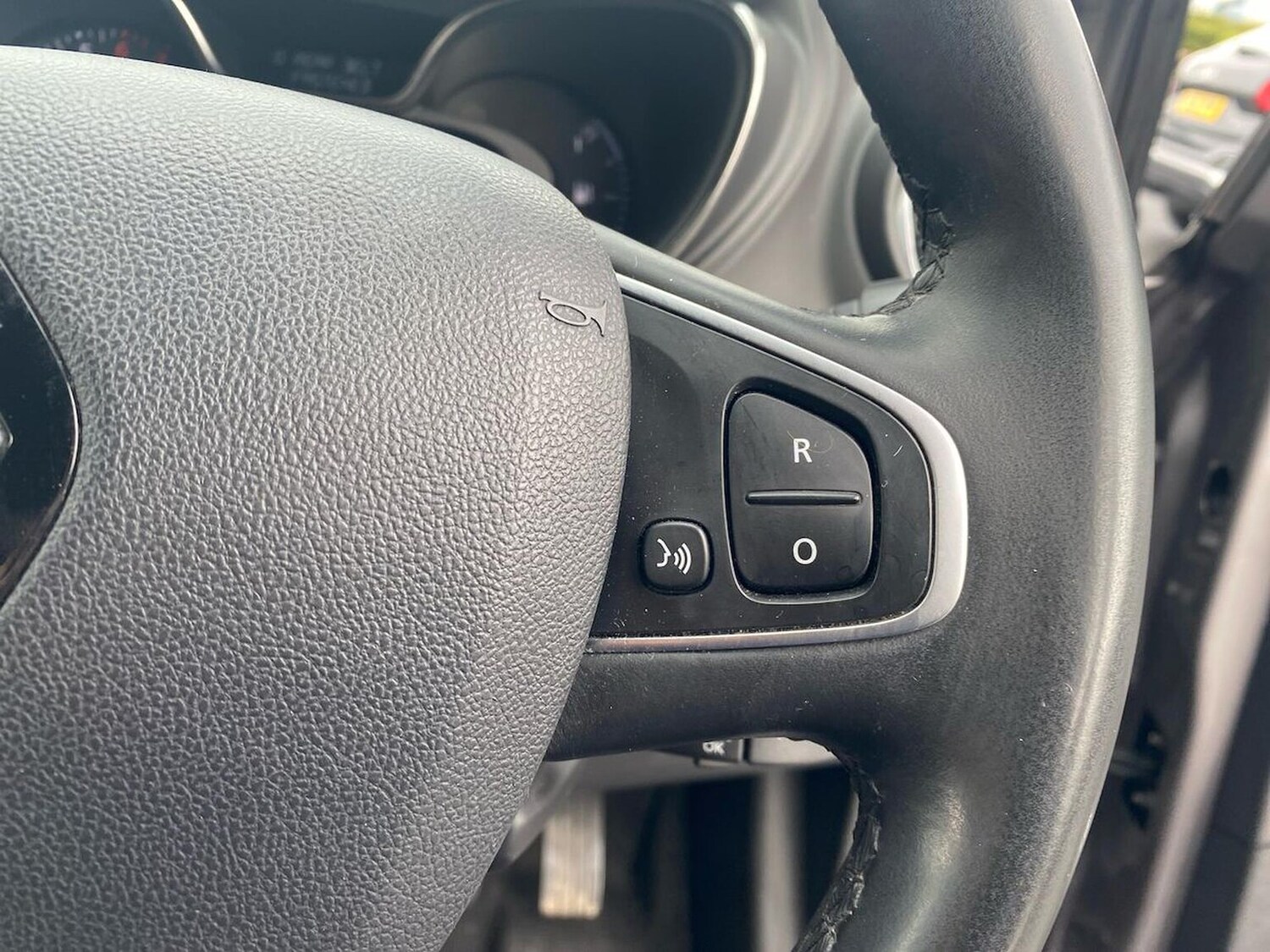 Used Renault Captur 2017 for sale - 78193635: Photo 28