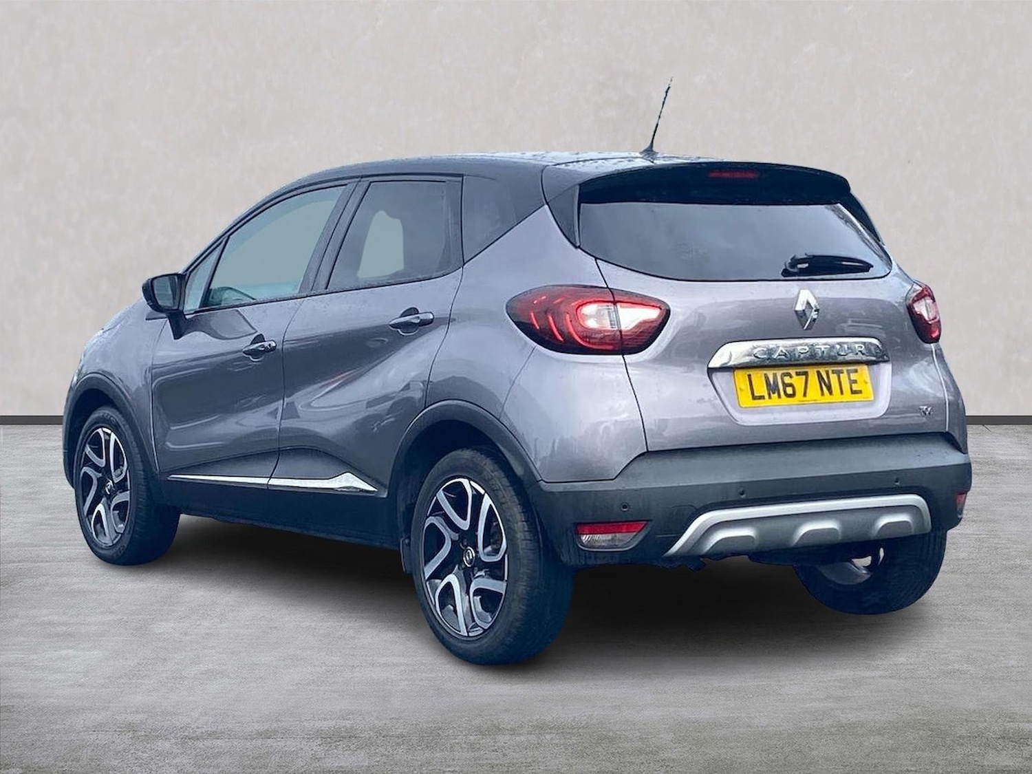 Used Renault Captur 2017 for sale - 78193635: Photo 4