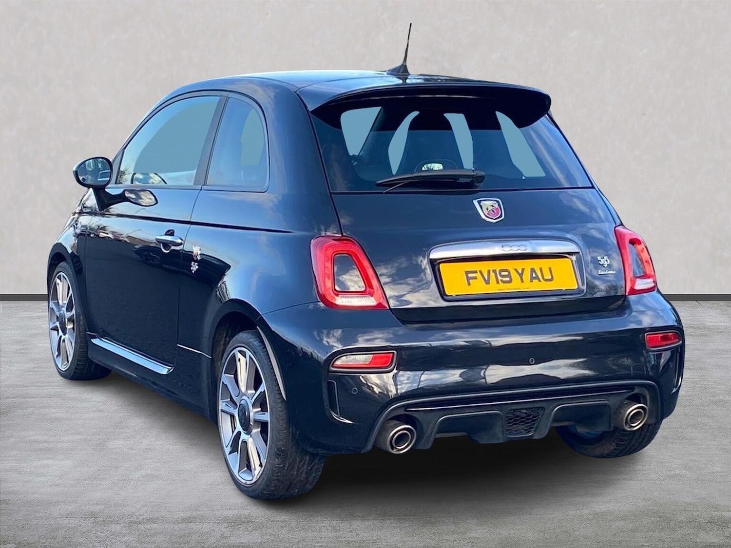 Used Abarth 595 2019 for sale - 77872141: Photo 2