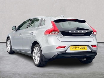 Used Volvo V40 2017 for sale - 78746618: Photo