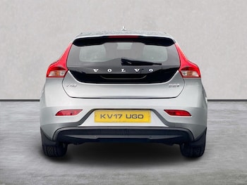 Used Volvo V40 2017 for sale - 78746618: Photo