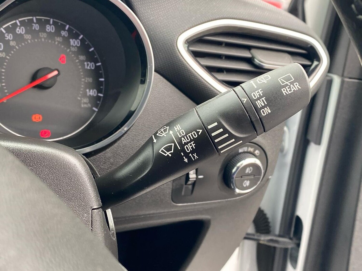 Used Vauxhall Crossland 2022 for sale - 78193569: Photo 30