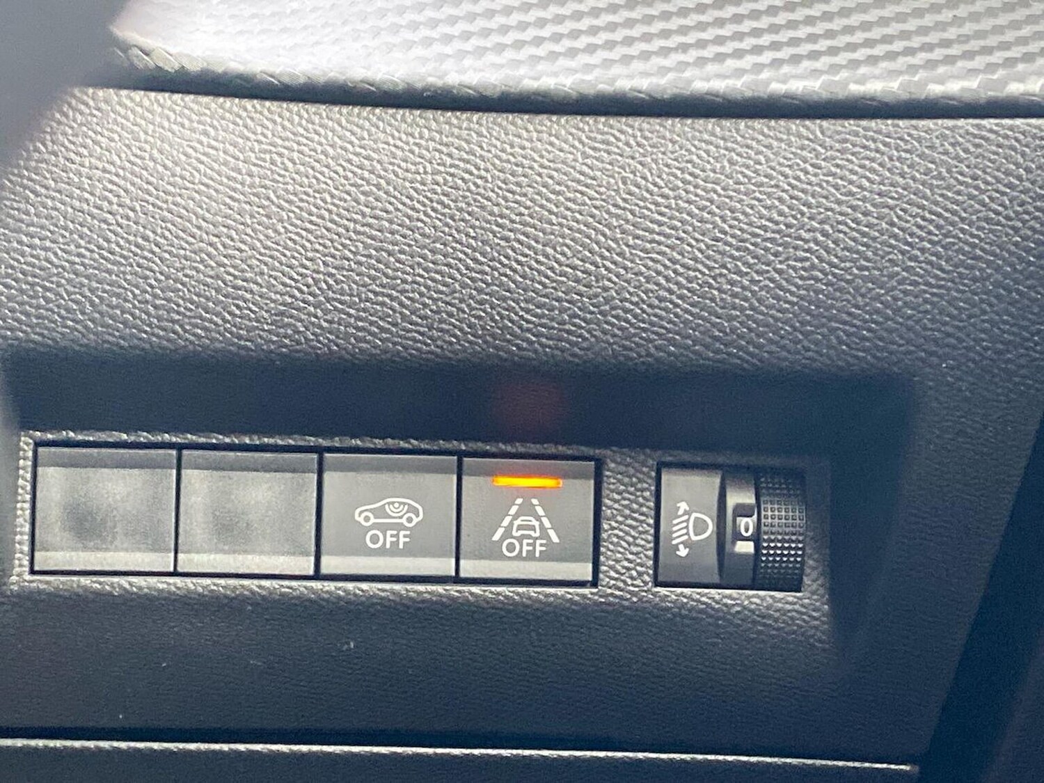 Used Peugeot 2008 2022 for sale - 76807522: Photo 25