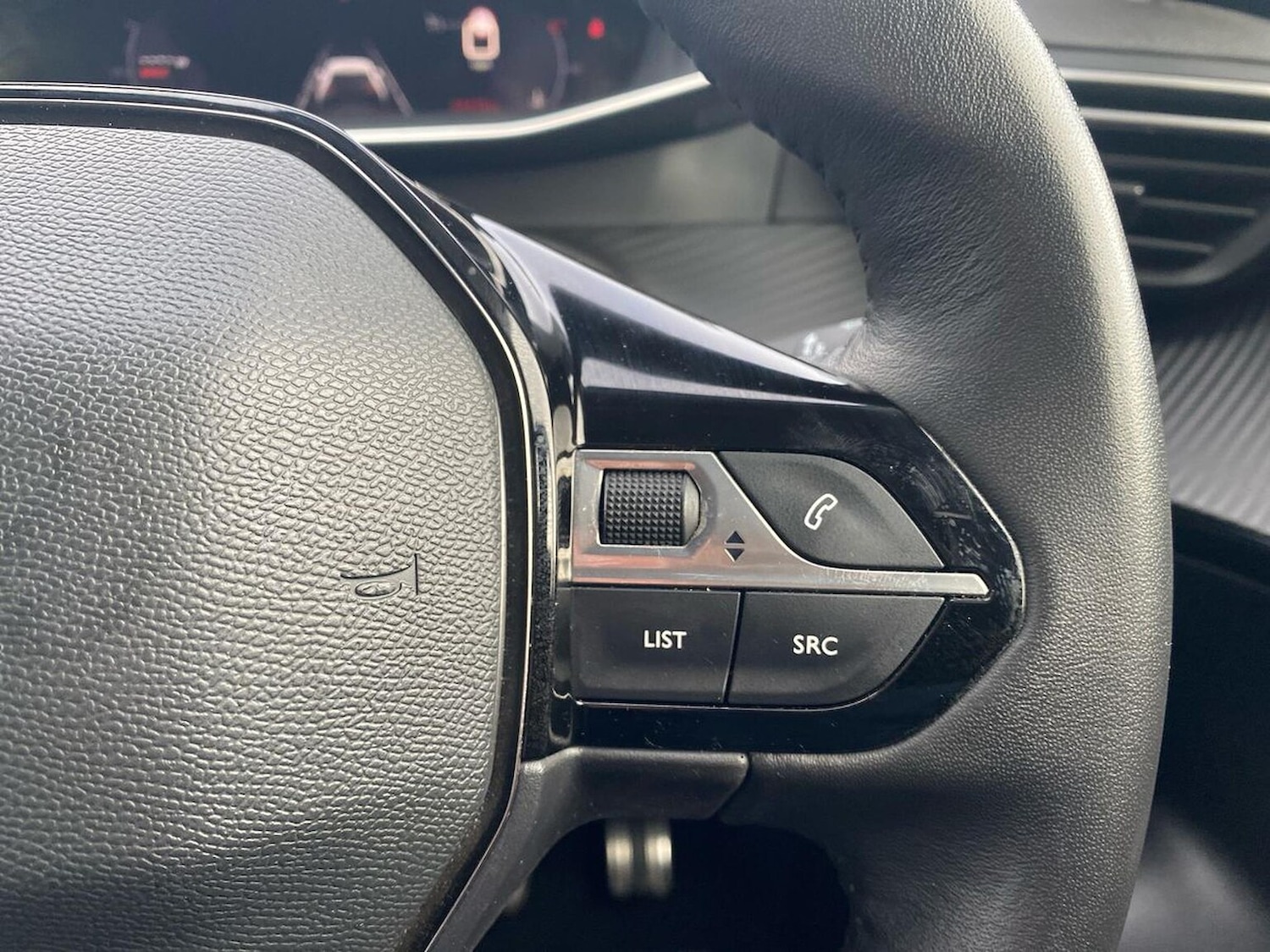 Used Peugeot 2008 2022 for sale - 76807522: Photo 26