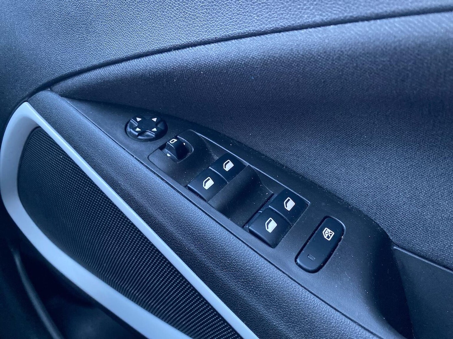 Used Vauxhall Crossland 2021 for sale - 76904980: Photo 21