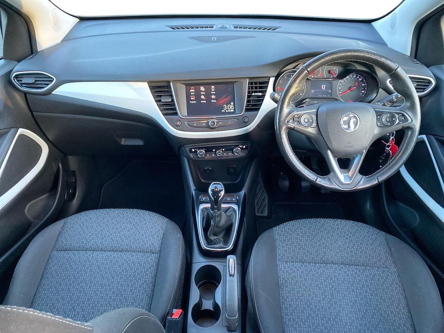 Used Vauxhall Crossland 2021 for sale - 76904980: Photo 8