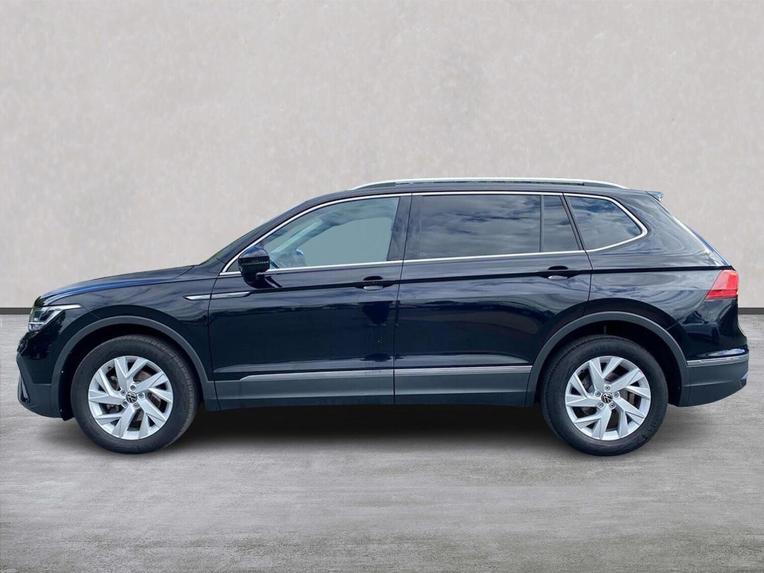 Used Volkswagen Tiguan Allspace 2024 for sale - 76600124: Photo 19